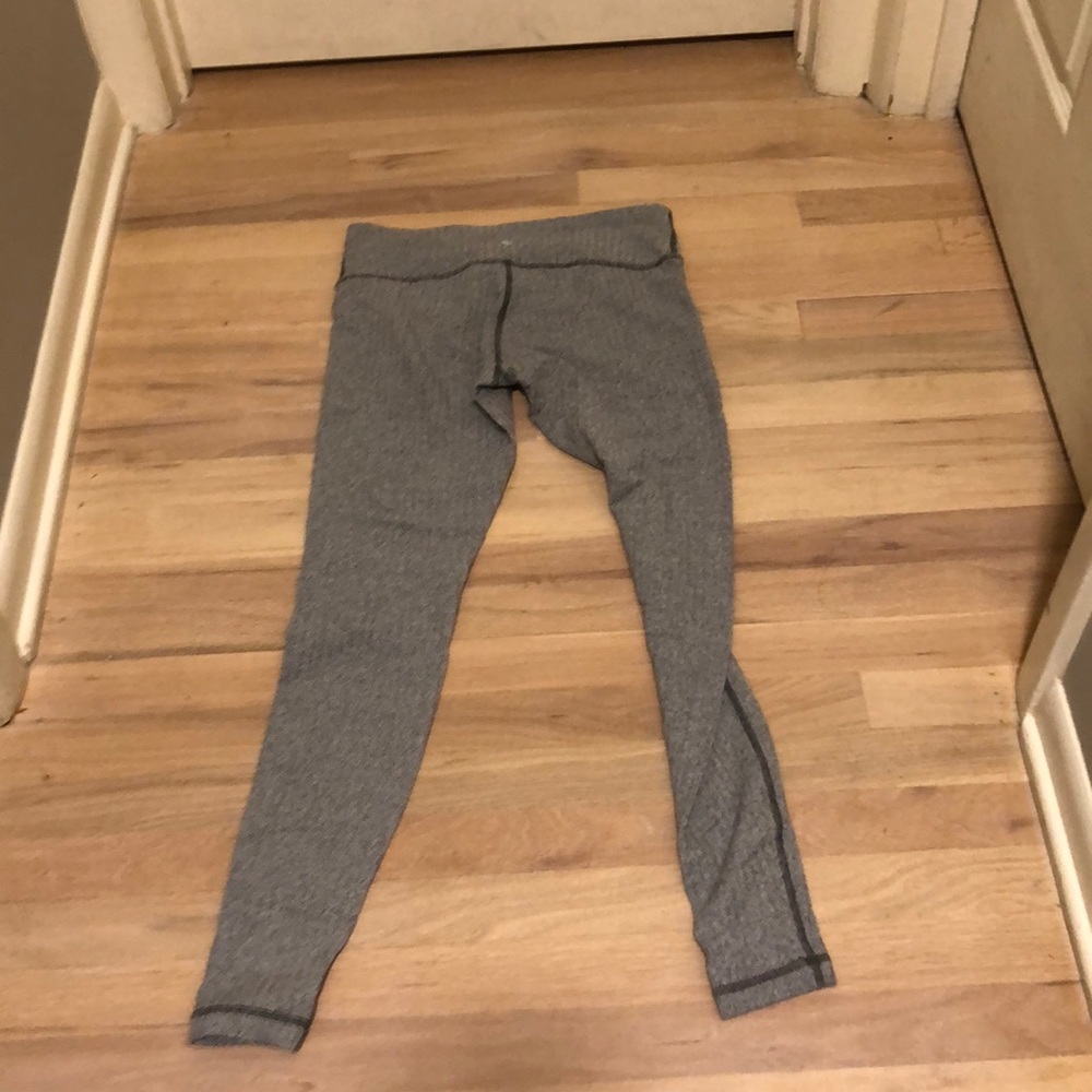 Lululemon pants size 10